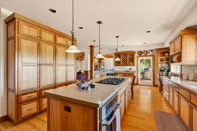 60350 Arnold Market Road, Bend, OR 97702