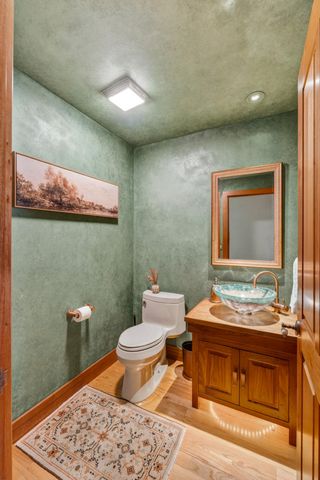 60350 Arnold Market Road, Bend, OR 97702