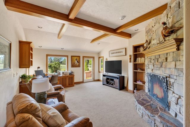 60350 Arnold Market Road, Bend, OR 97702