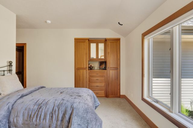60350 Arnold Market Road, Bend, OR 97702