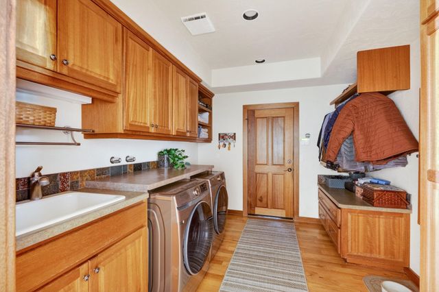 60350 Arnold Market Road, Bend, OR 97702