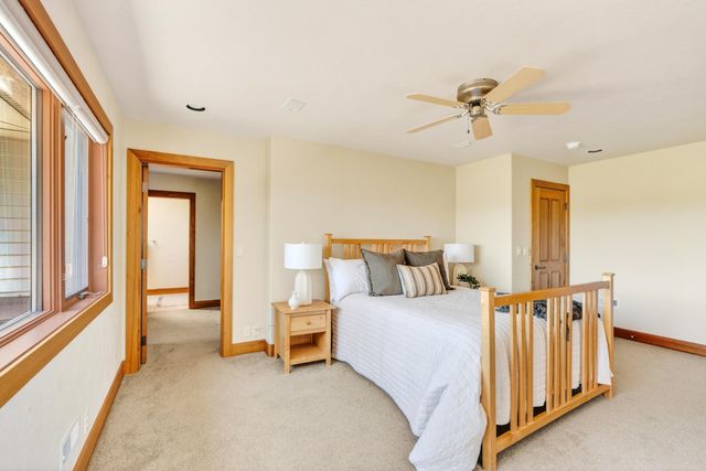 60350 Arnold Market Road, Bend, OR 97702