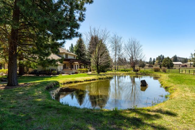 60350 Arnold Market Road, Bend, OR 97702