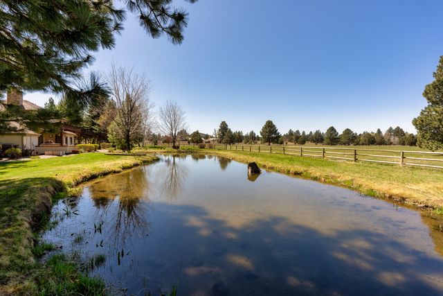 60350 Arnold Market Road, Bend, OR 97702