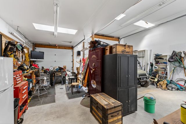 60350 Arnold Market Road, Bend, OR 97702