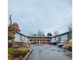 3925 Sw MULTNOMAH Blvd 201, Portland, OR 97219