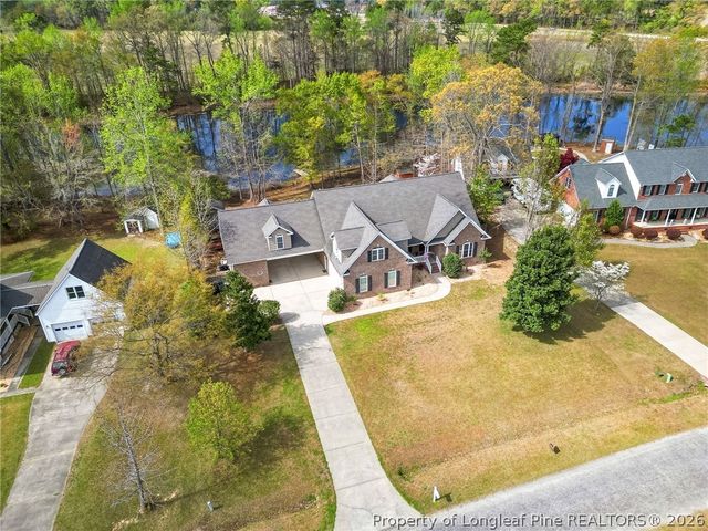 417 Foxwood Drive, Hope Mills, NC 28348