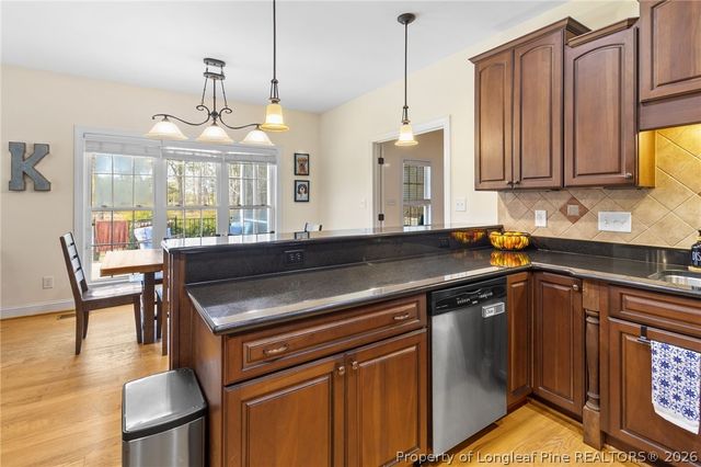 417 Foxwood Drive, Hope Mills, NC 28348