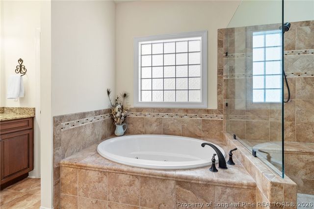 417 Foxwood Drive, Hope Mills, NC 28348