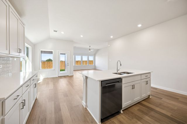 1537 Oakdale Drive, Kaufman, TX 75142