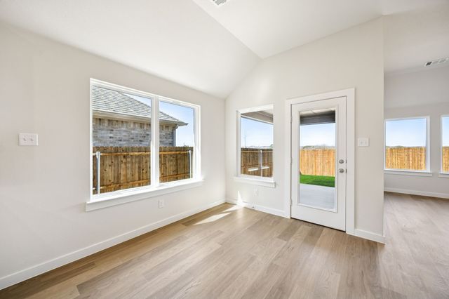 1537 Oakdale Drive, Kaufman, TX 75142