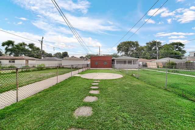 1819 N Mcvicker Avenue, Chicago, IL 60639