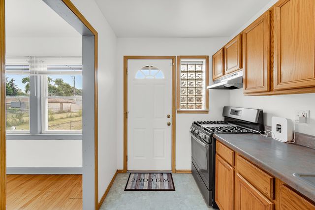 1819 N Mcvicker Avenue, Chicago, IL 60639