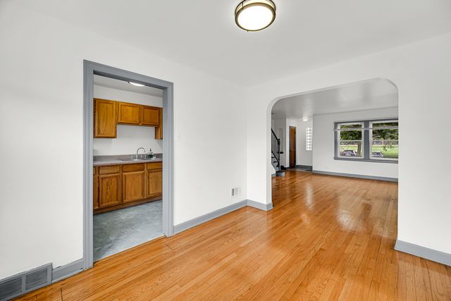 1819 N Mcvicker Avenue, Chicago, IL 60639