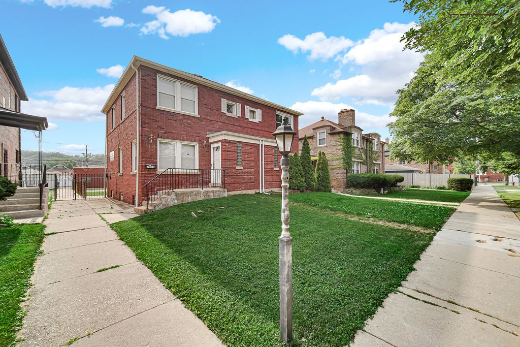 1819 N Mcvicker Avenue, Chicago, IL 60639