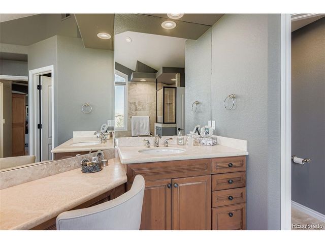 9410 S Silent Hills Dr, Lone Tree, CO 80124