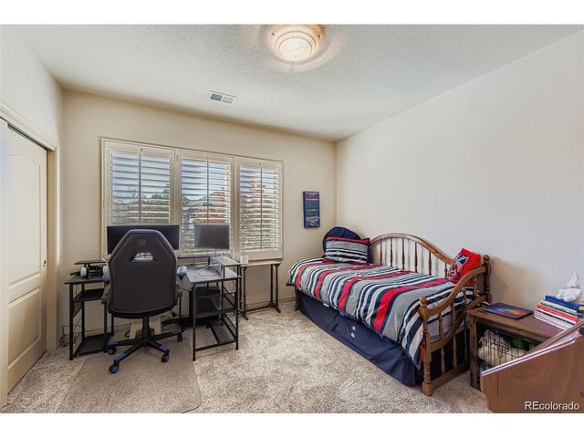 9410 S Silent Hills Dr, Lone Tree, CO 80124