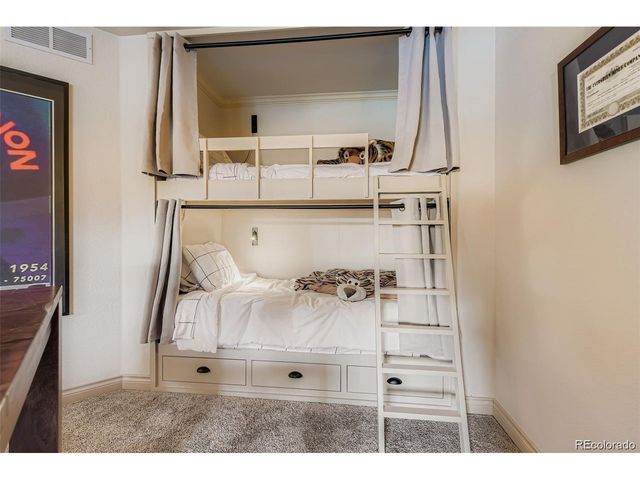 9410 S Silent Hills Dr, Lone Tree, CO 80124