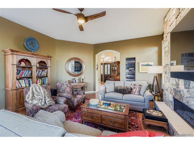 9410 S Silent Hills Dr, Lone Tree, CO 80124