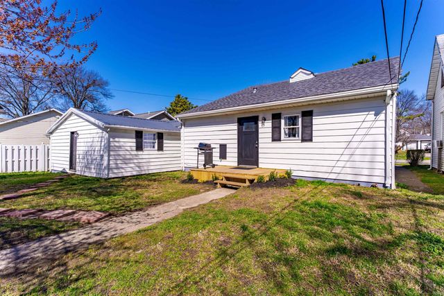 3016 Hartmetz Avenue, Evansville, IN 47712