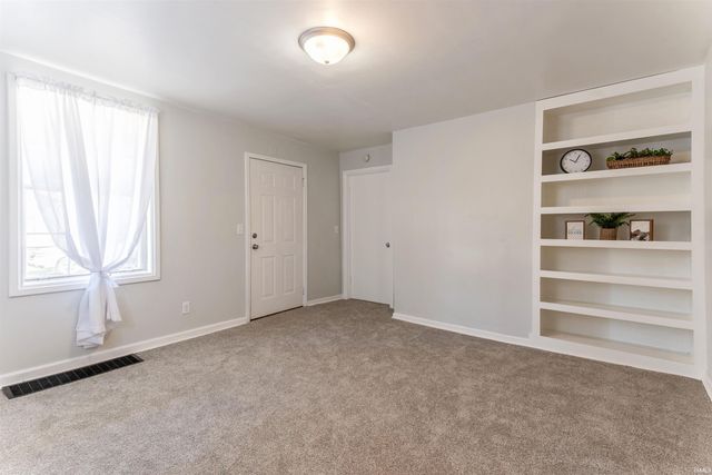 3016 Hartmetz Avenue, Evansville, IN 47712