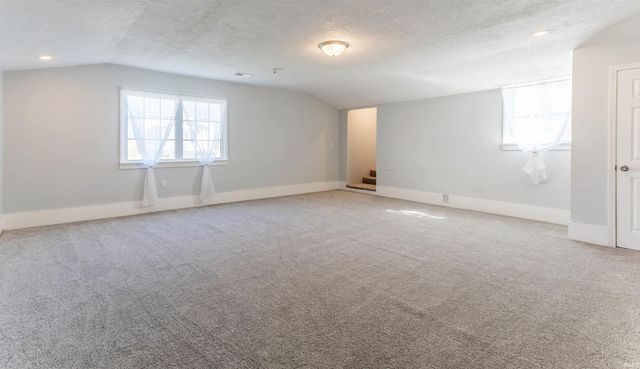 3016 Hartmetz Avenue, Evansville, IN 47712