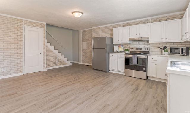 3016 Hartmetz Avenue, Evansville, IN 47712