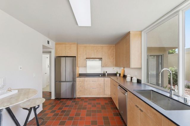 518 N Castlerock Terrace, Sunnyvale, CA 94087