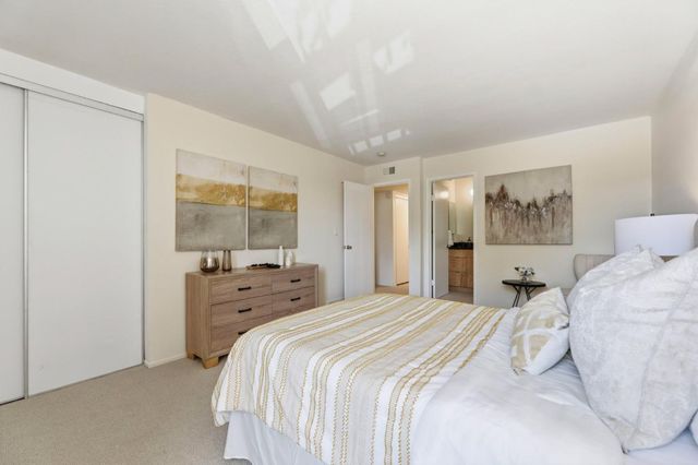 518 N Castlerock Terrace, Sunnyvale, CA 94087