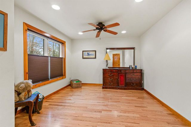 8840 SPRING LAKE ROAD, Amherst, WI 54406