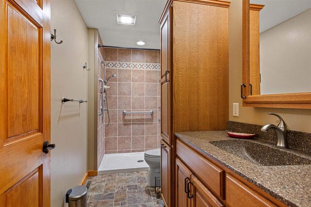 8840 SPRING LAKE ROAD, Amherst, WI 54406