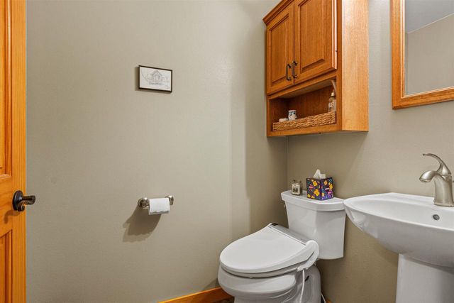 8840 SPRING LAKE ROAD, Amherst, WI 54406