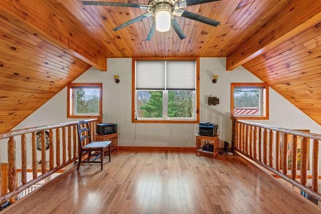 8840 SPRING LAKE ROAD, Amherst, WI 54406