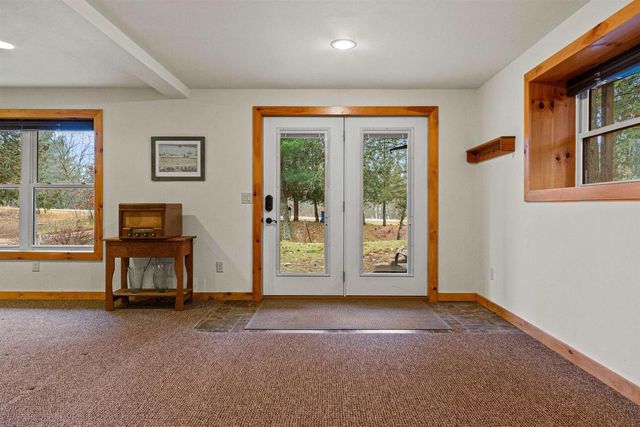 8840 SPRING LAKE ROAD, Amherst, WI 54406