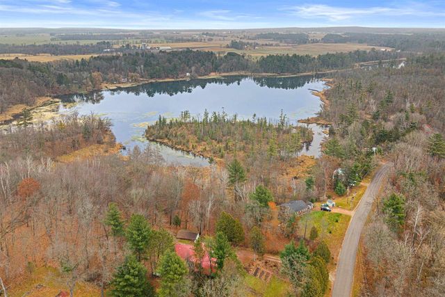 8840 SPRING LAKE ROAD, Amherst, WI 54406