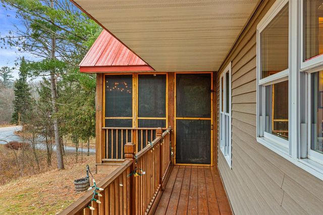 8840 SPRING LAKE ROAD, Amherst, WI 54406