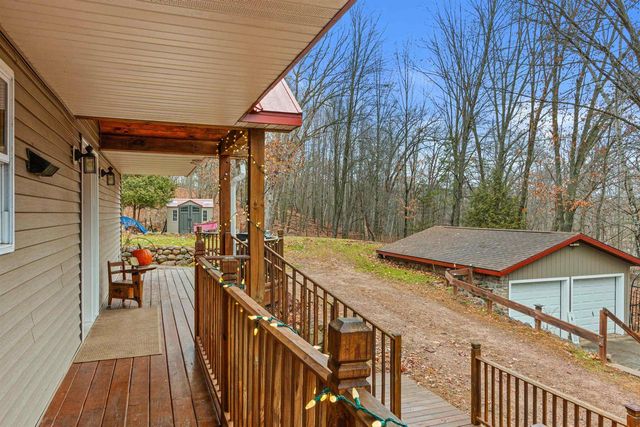 8840 SPRING LAKE ROAD, Amherst, WI 54406