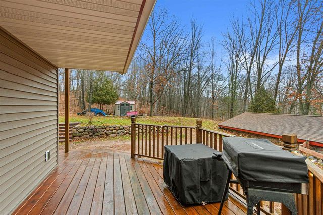 8840 SPRING LAKE ROAD, Amherst, WI 54406