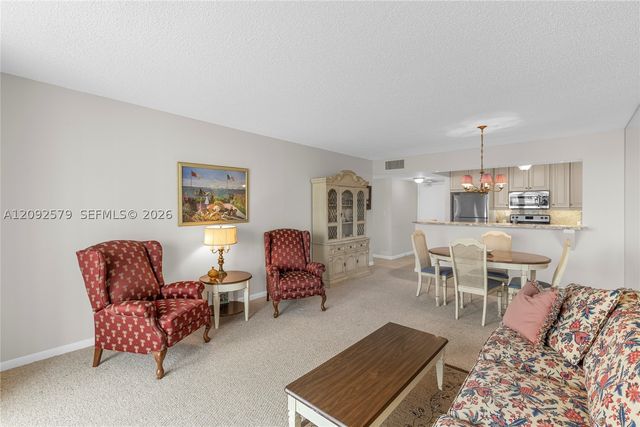 3540 S Ocean Blvd 104, South Palm Beach, FL 33480