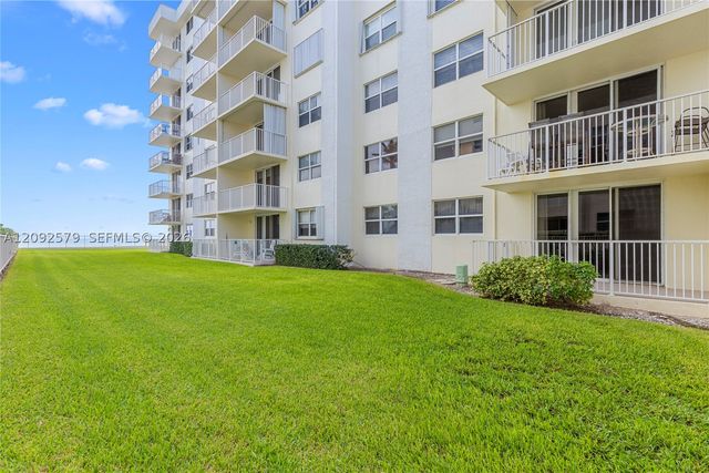 3540 S Ocean Blvd 104, South Palm Beach, FL 33480