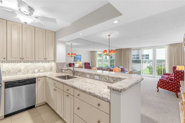 3540 S Ocean Blvd 104, South Palm Beach, FL 33480