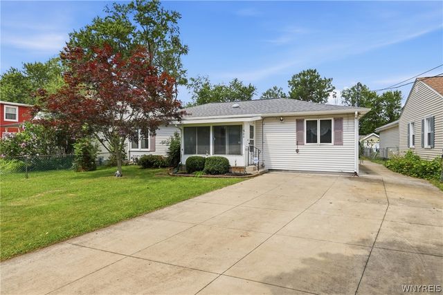 500 East Stenzil Street, North Tonawanda, NY 14120