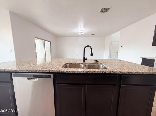 4850 E LIVING STONE Way, San Tan Valley, AZ 85143
