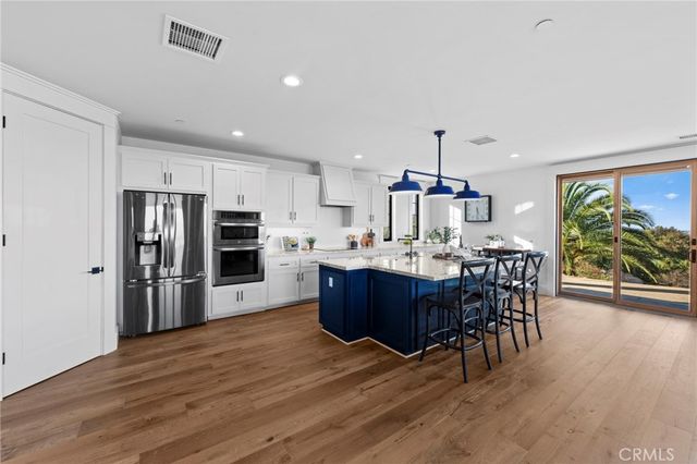 41950 Hacienda Dr, Murrieta, CA 92562