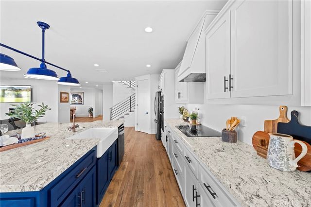 41950 Hacienda Dr, Murrieta, CA 92562
