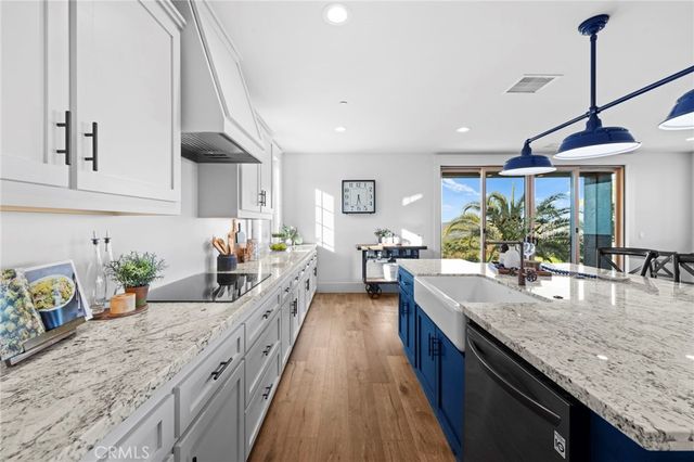 41950 Hacienda Dr, Murrieta, CA 92562