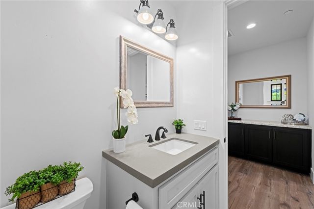 41950 Hacienda Dr, Murrieta, CA 92562
