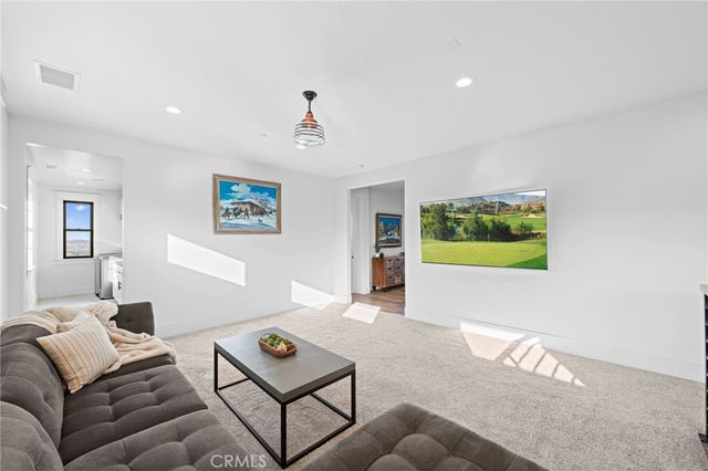 41950 Hacienda Dr, Murrieta, CA 92562