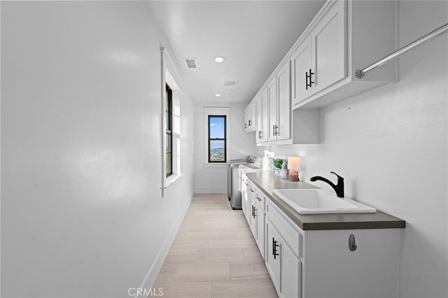 41950 Hacienda Dr, Murrieta, CA 92562