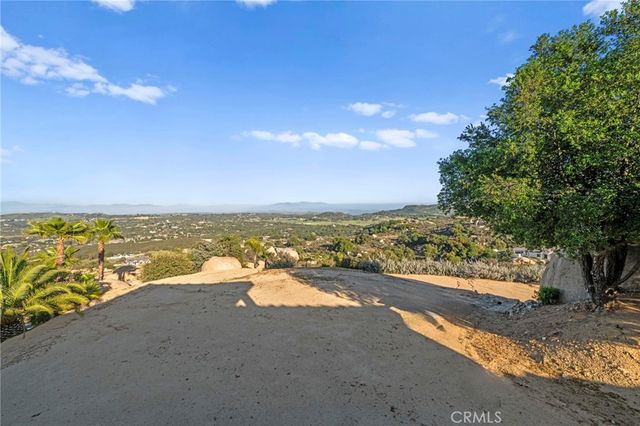 41950 Hacienda Dr, Murrieta, CA 92562